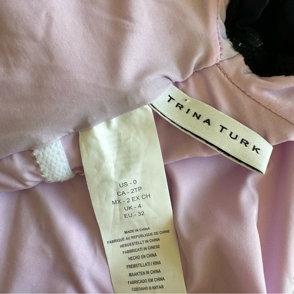 Trina Turk Women's Off-The-Shoulder Ruffle Bandeau One Piece Swimsuit Size 0 - Picture 5 of 10